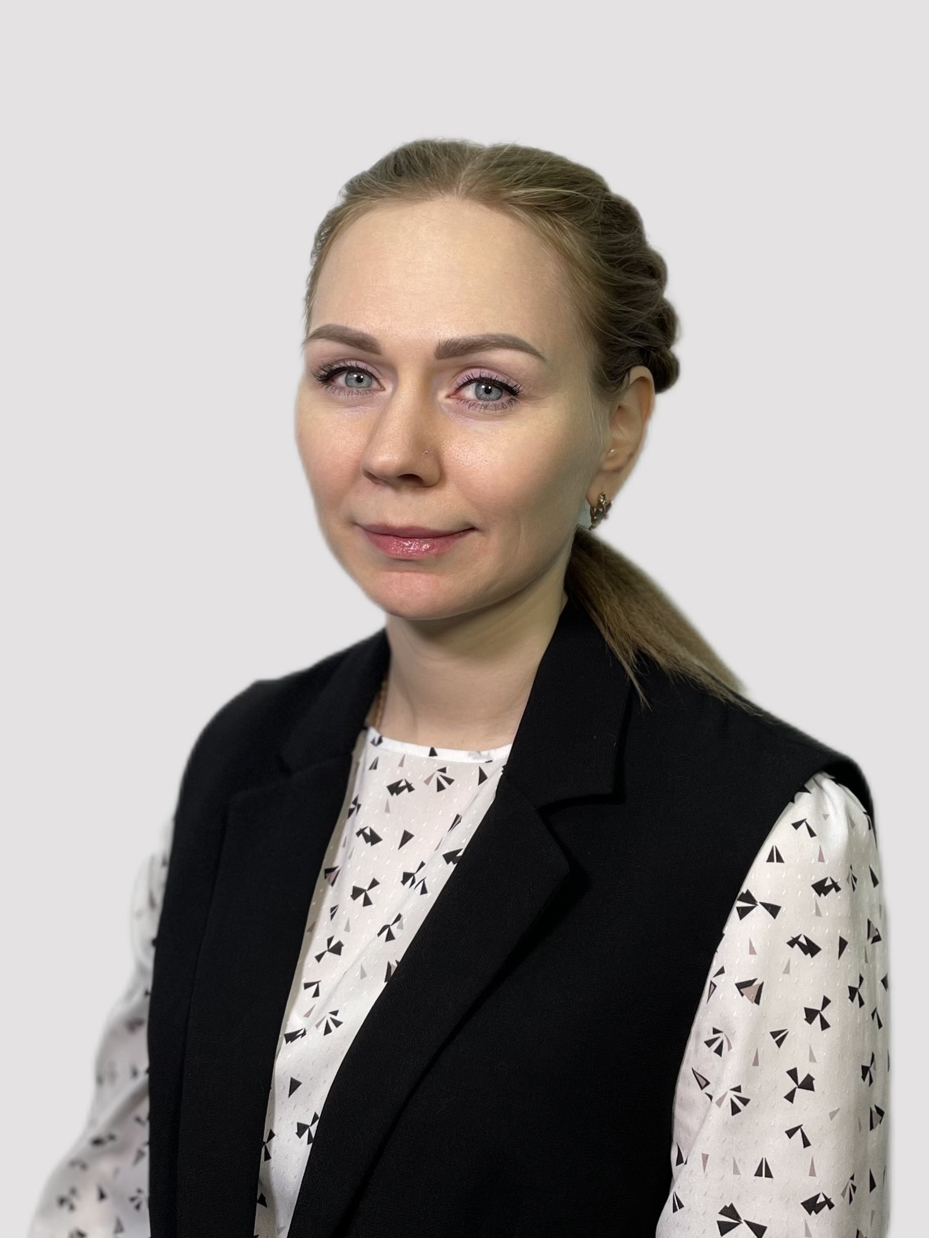 Томилова Юлия Олеговна.